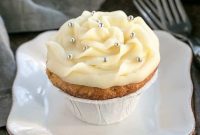 Classic Vanilla Cupcakes Recipe for Perfect Fluffy Cakes