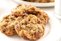 Chewy Oatmeal Cookies with Sweet Dates