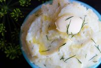 Creamy Garlic and Dill Mashed Cauliflower (Instant Pot)