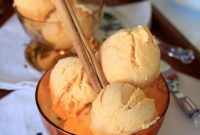 Pumpkin Pie Spice Ice Cream Recipe for Fall Dessert