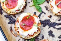 Mini English Muffin Pizzas: Quick Homemade Lunch or Snack