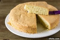 Classic Vanilla Sponge Cake Recipe for Light, Fluffy Layers