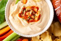 Sriracha Dipping Sauce Recipe: Spicy Garlic Aioli for Any Dish