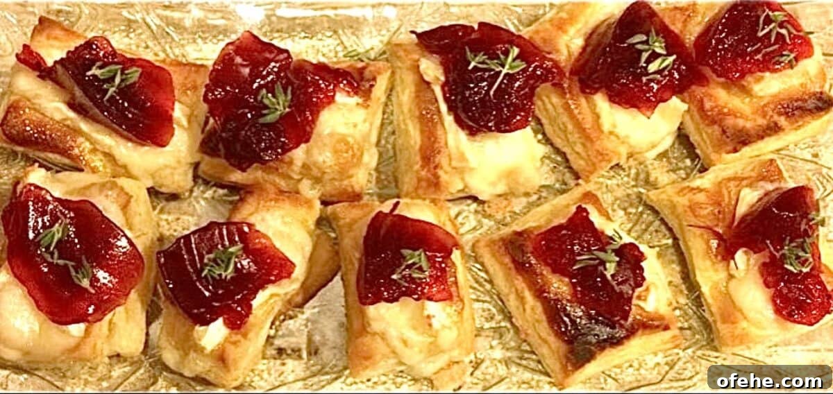 5 Crowd-Pleasing Christmas Appetizers (Plus 4 Festive Desserts) 5 Puff pastry with cranberry sauce and brie.