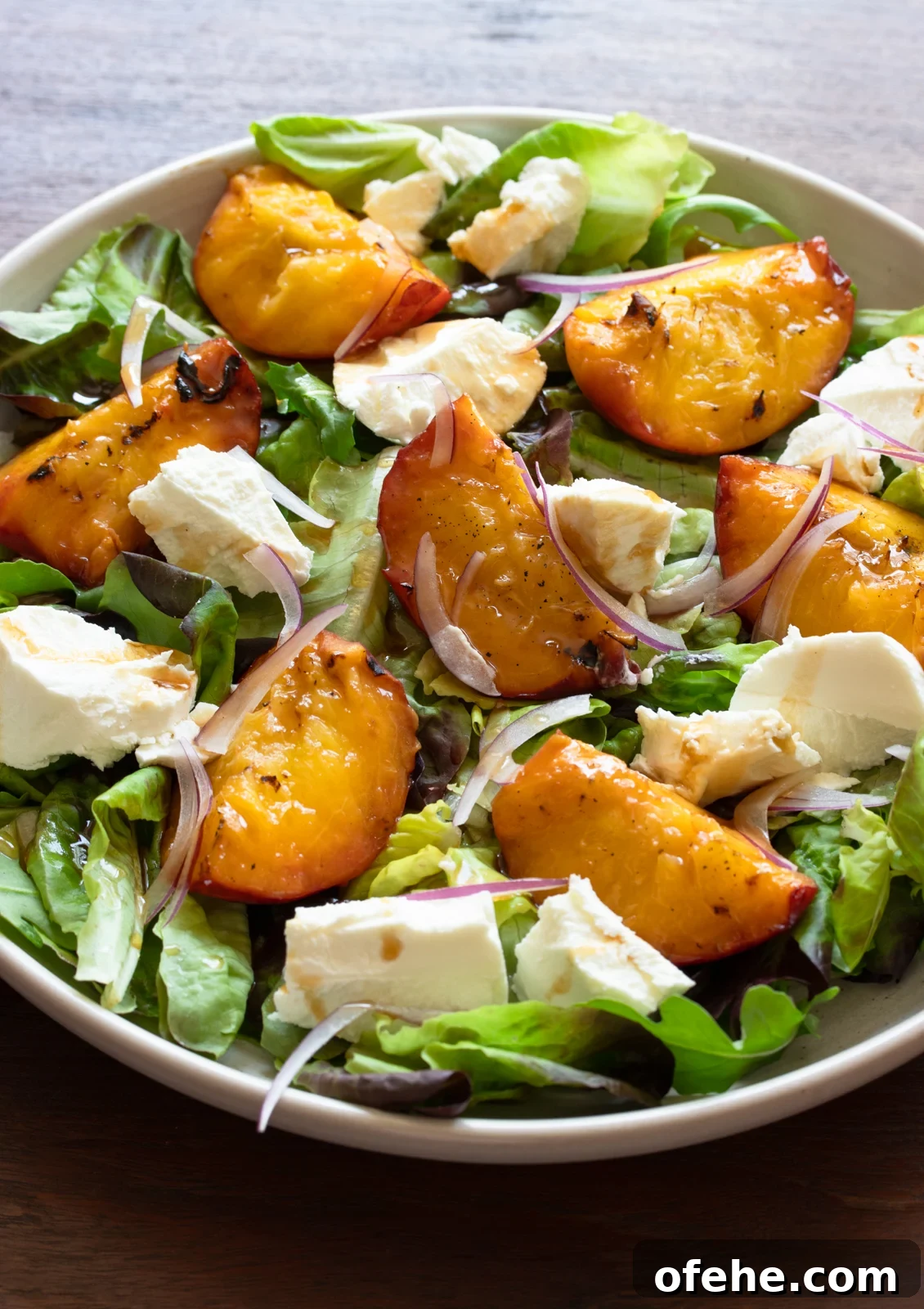 Peaches in Every Dish: Savory Starters & Elegant Summer Desserts 4 Grilled Peach Salad