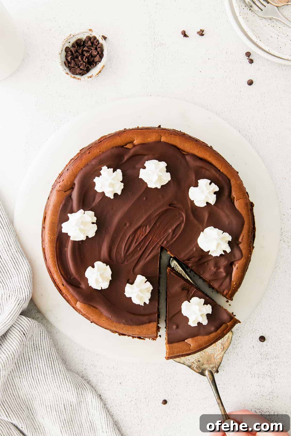 whole cheesecake on plate