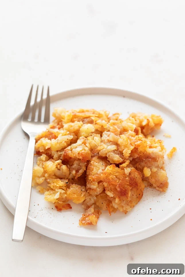Hash browns, a classic breakfast or side dish recipe, made with simple ingredients, in less than 30 minutes. They're so delicious and super crispy! #vegan #glutenfree #breakfast #side #simpleveganblog Hash Browns