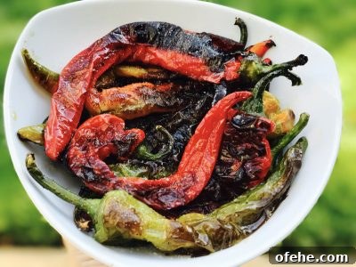 Crispy Sautéed Italian Sweet Peppers with Garlic & Herbs 8 Fried Peppers in Bowl