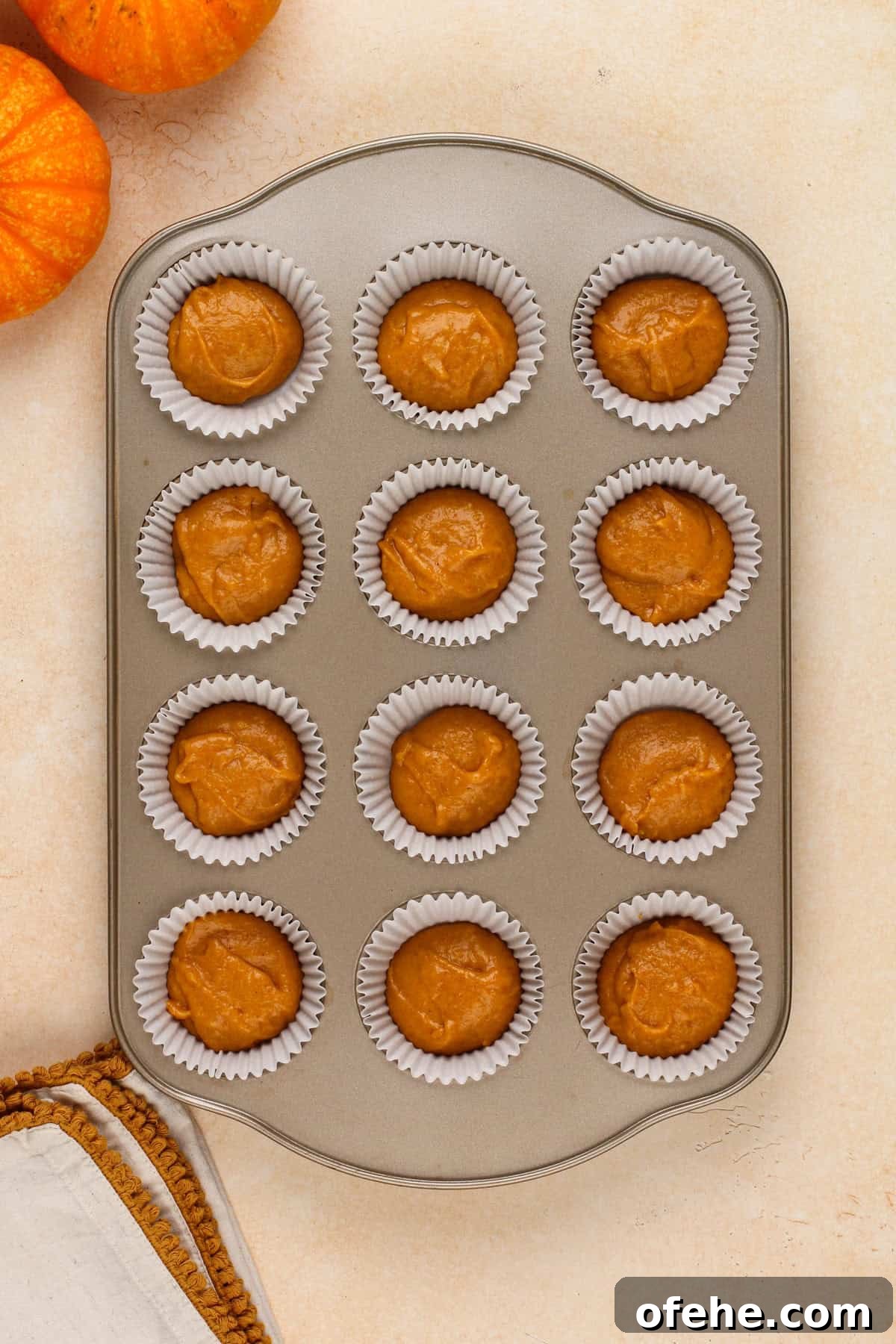 Pumpkin Muffins with Cream Cheese Swirl: Moist Fall Recipe 8 img 14306 8