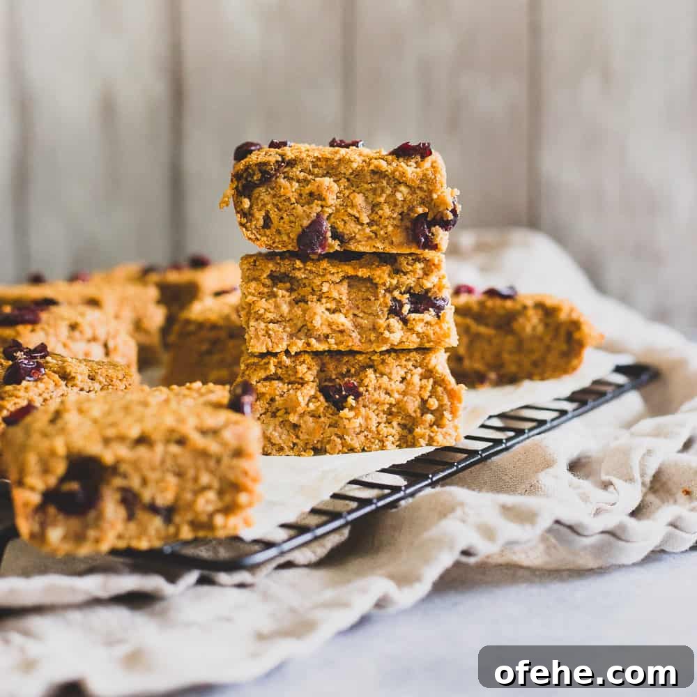 Made with oat and coconut flour, cooked sweet potato and aromatic fall spices, these sweet potato bars are moist, flavorful and healthy! Made with oat and coconut flour, cooked sweet potato and aromatic fall spices, these sweet potato bars are moist, flavorful and healthy!