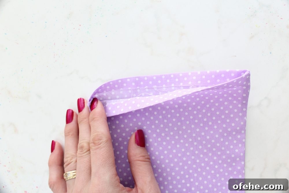 How to Make a Charming Simple Christmas Stocking (Video) 14 img 31573 13