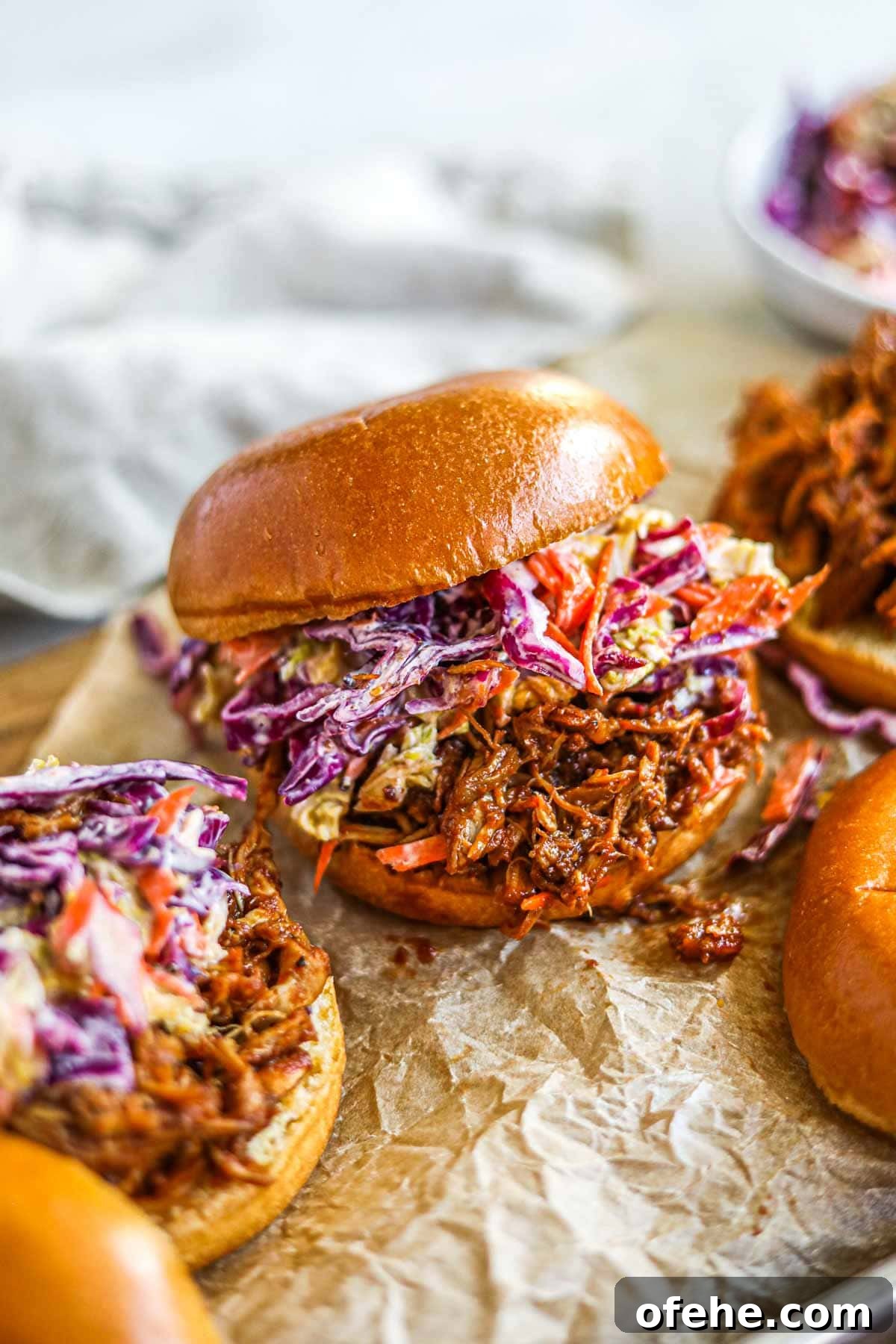 20 Delicious Dishes to Pair with Asparagus 18 Slow cooker BBQ pulled chicken burgers (sandwiches and sliders) with homemade cabbage coleslaw.