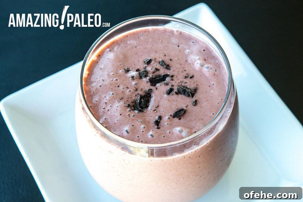 Paleo Chocolate Recovery Smoothie for Post-Workout Energy 3 Paleo Cocoa Recovery Smoothie