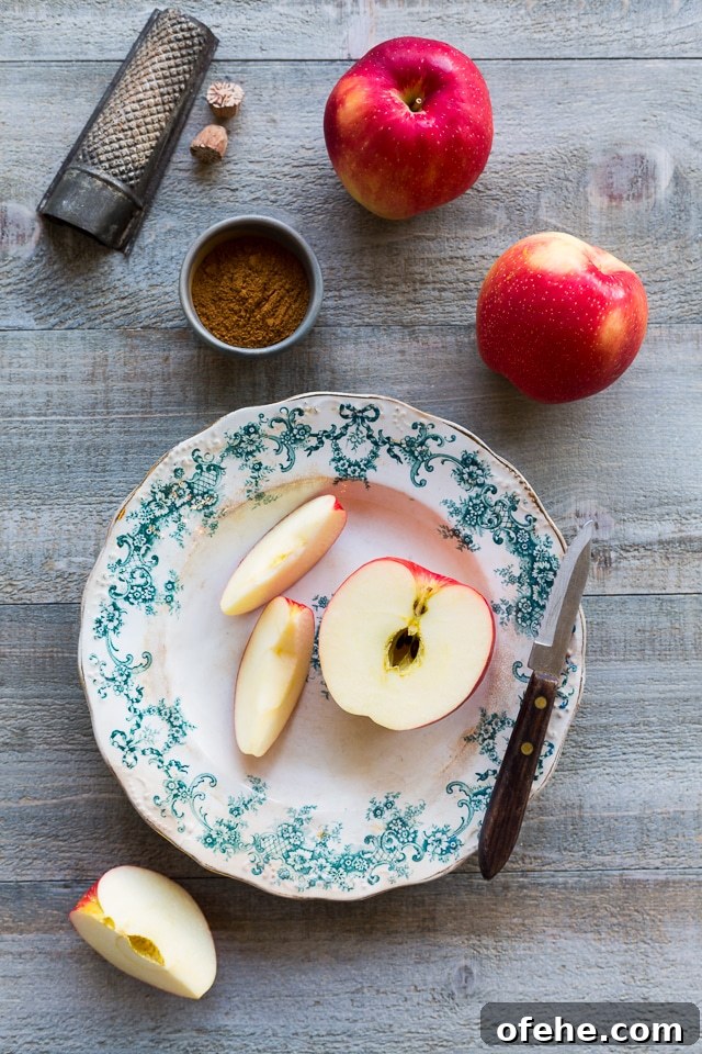 SweeTango Apple Pie Yogurt Parfait Recipe for Fall Dessert 3 sweetango-apples