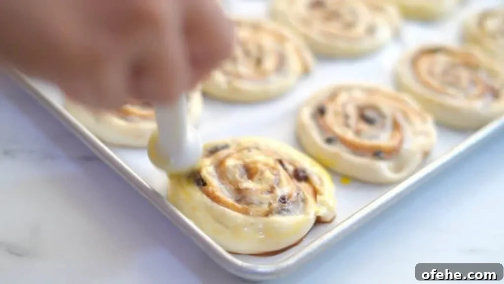Cinnamon Danish (Kanelsnegl) Recipe: Classic Danish Pastry 12 eggwash on danish pastry