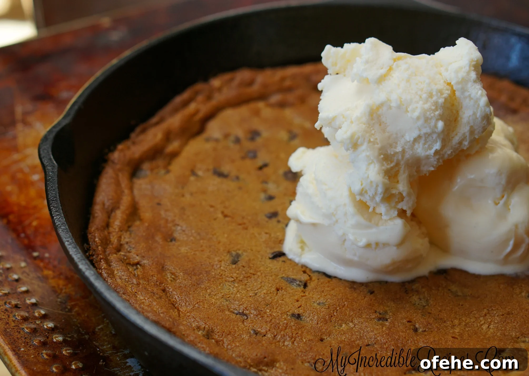 Skillet Chocolate Chip Pizookie Recipe: Gooey Dessert for Sharing 12 cook4