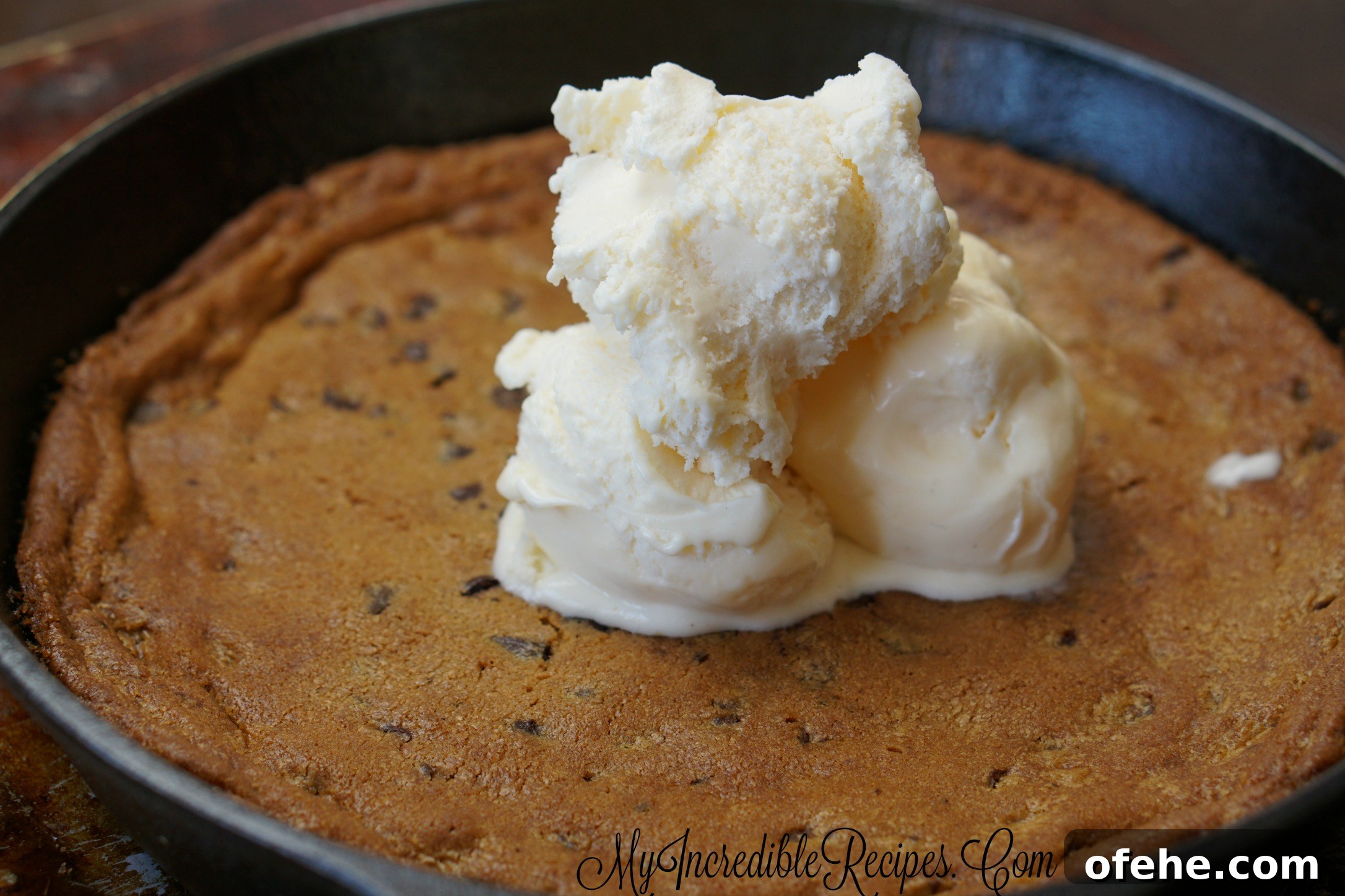 Skillet Chocolate Chip Pizookie Recipe: Gooey Dessert for Sharing 13 cook5