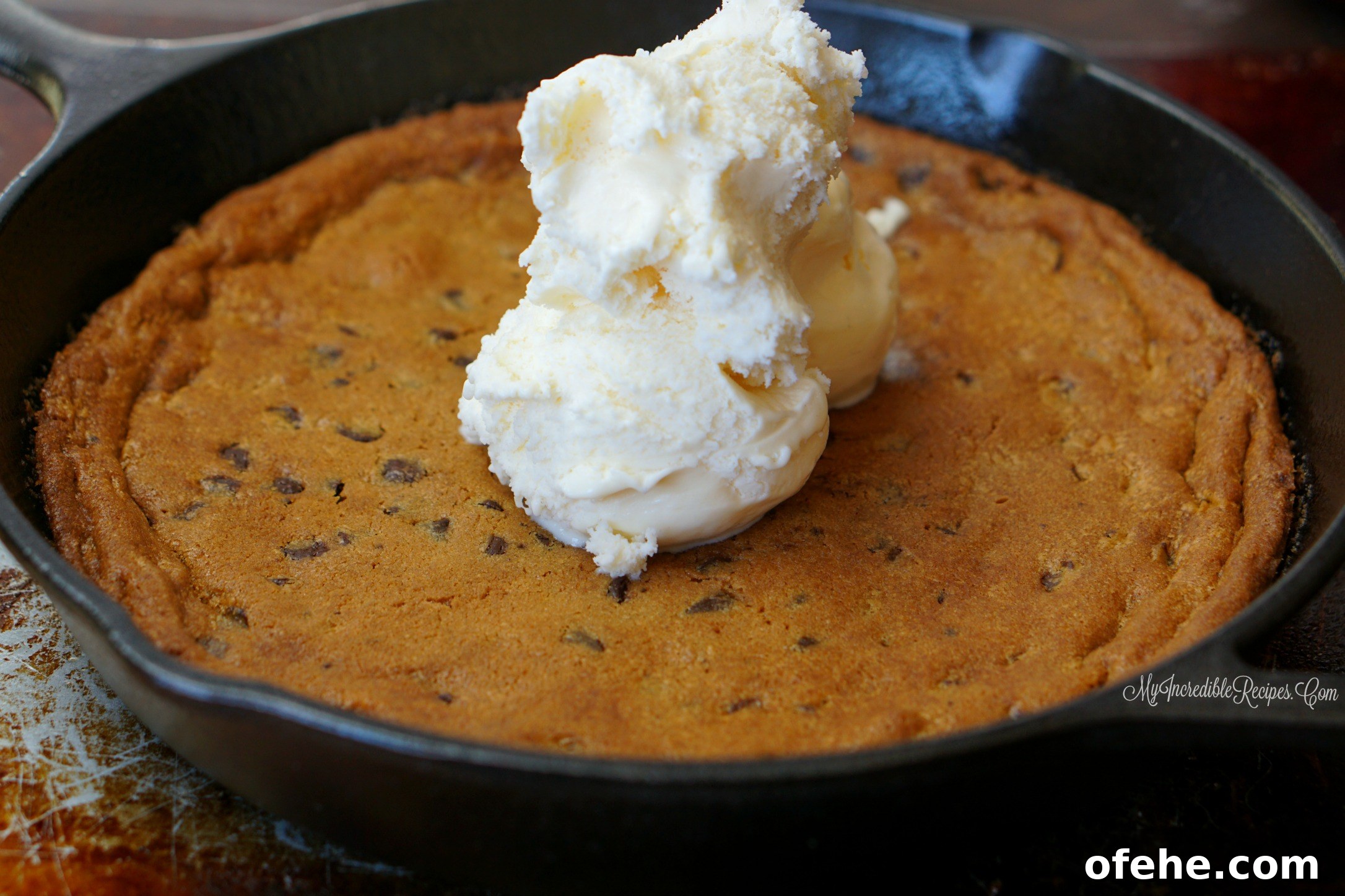Skillet Chocolate Chip Pizookie Recipe: Gooey Dessert for Sharing 3 cook1